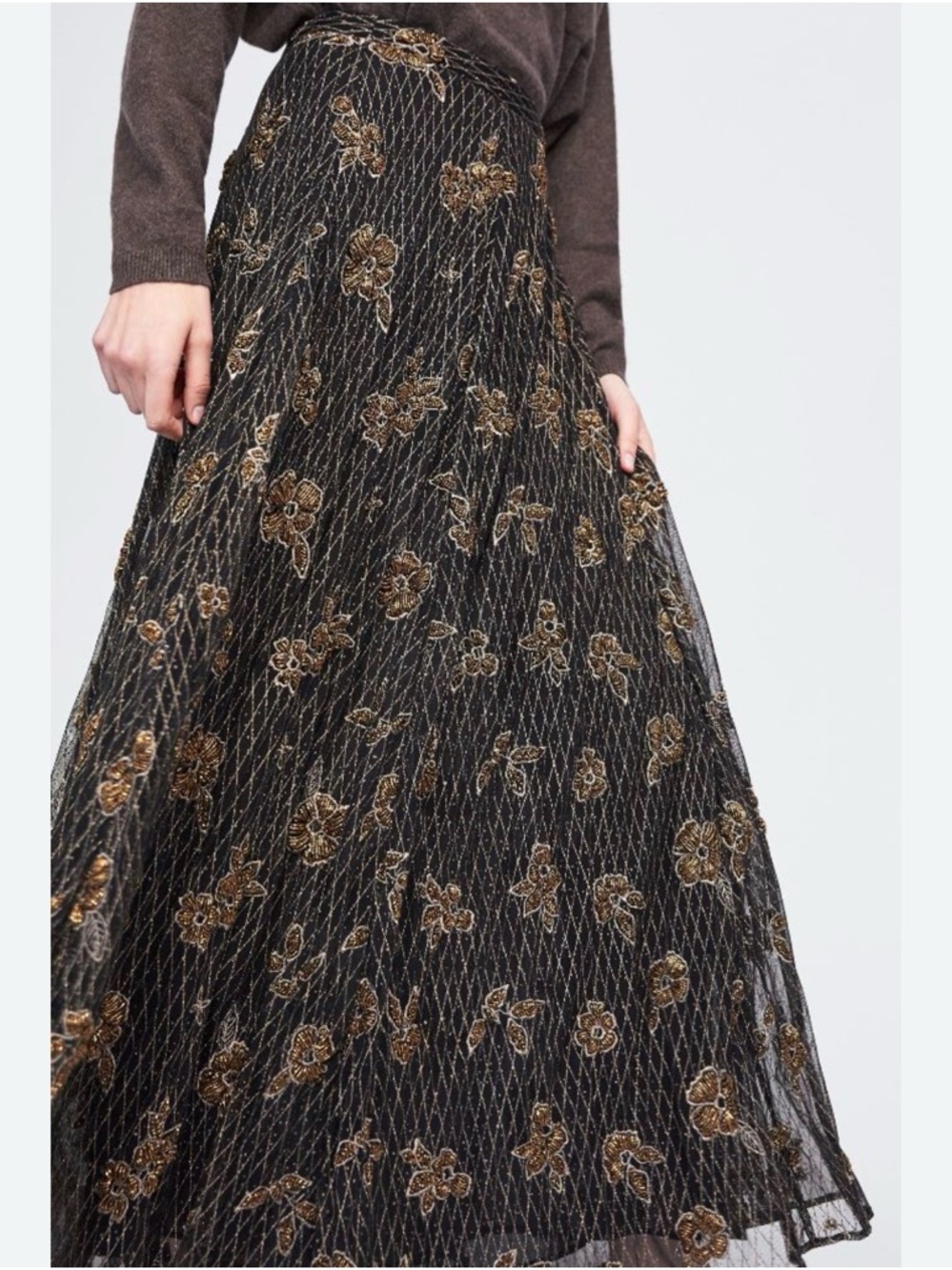 Zara Knit Limited Edition Black and Gold Beaded Maxi Skirt Elegant Floral sz Sm